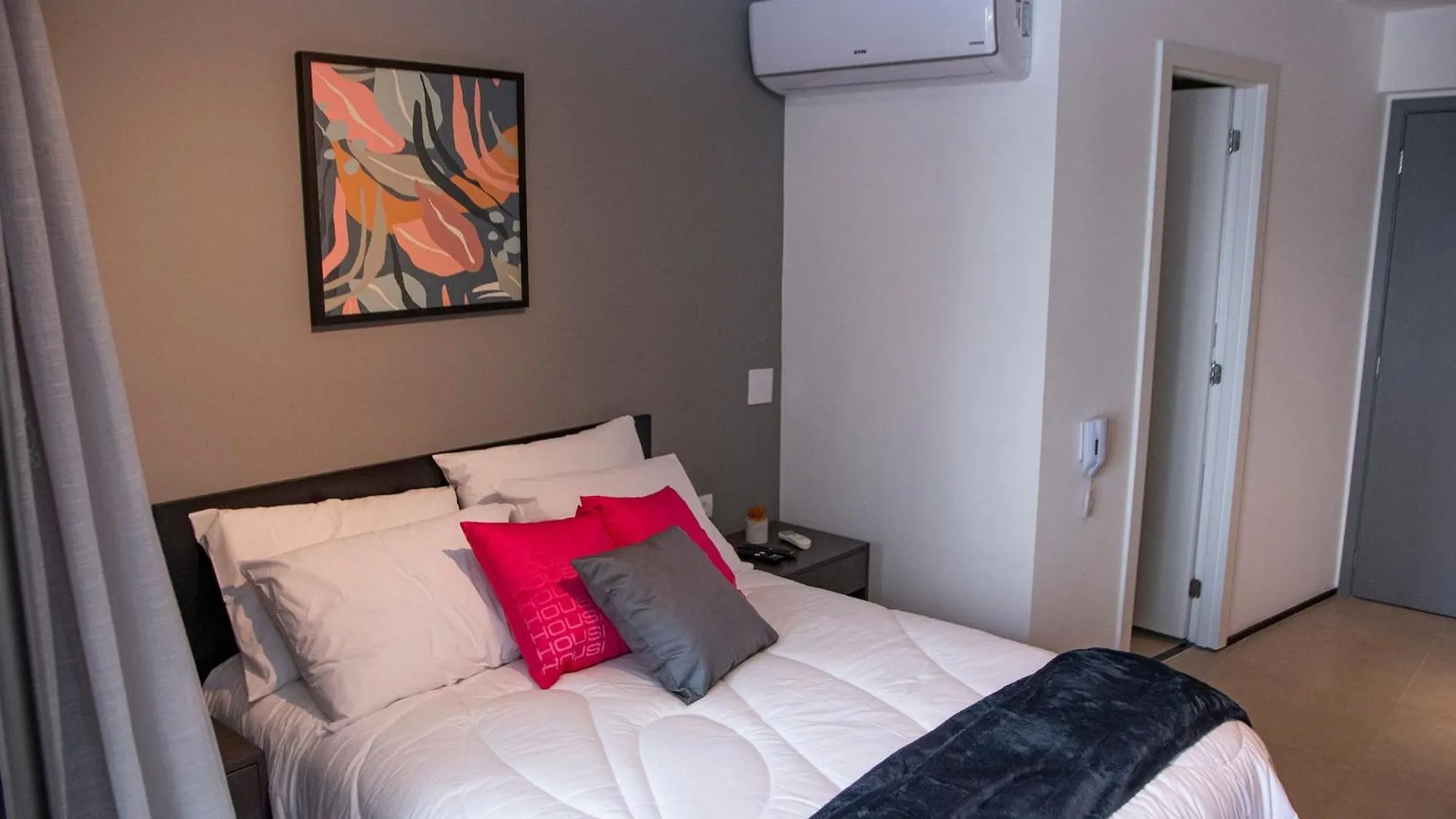 Apartament On Melo Alves By Housi São Paulo Brazylia