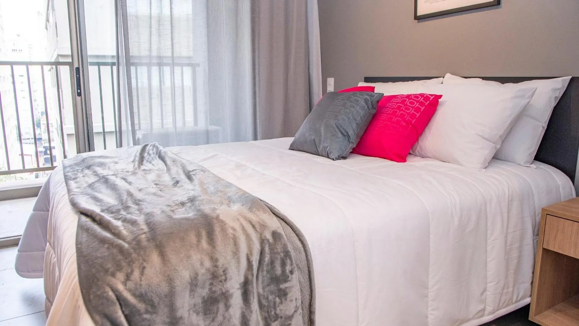 Apartament On Melo Alves By Housi São Paulo