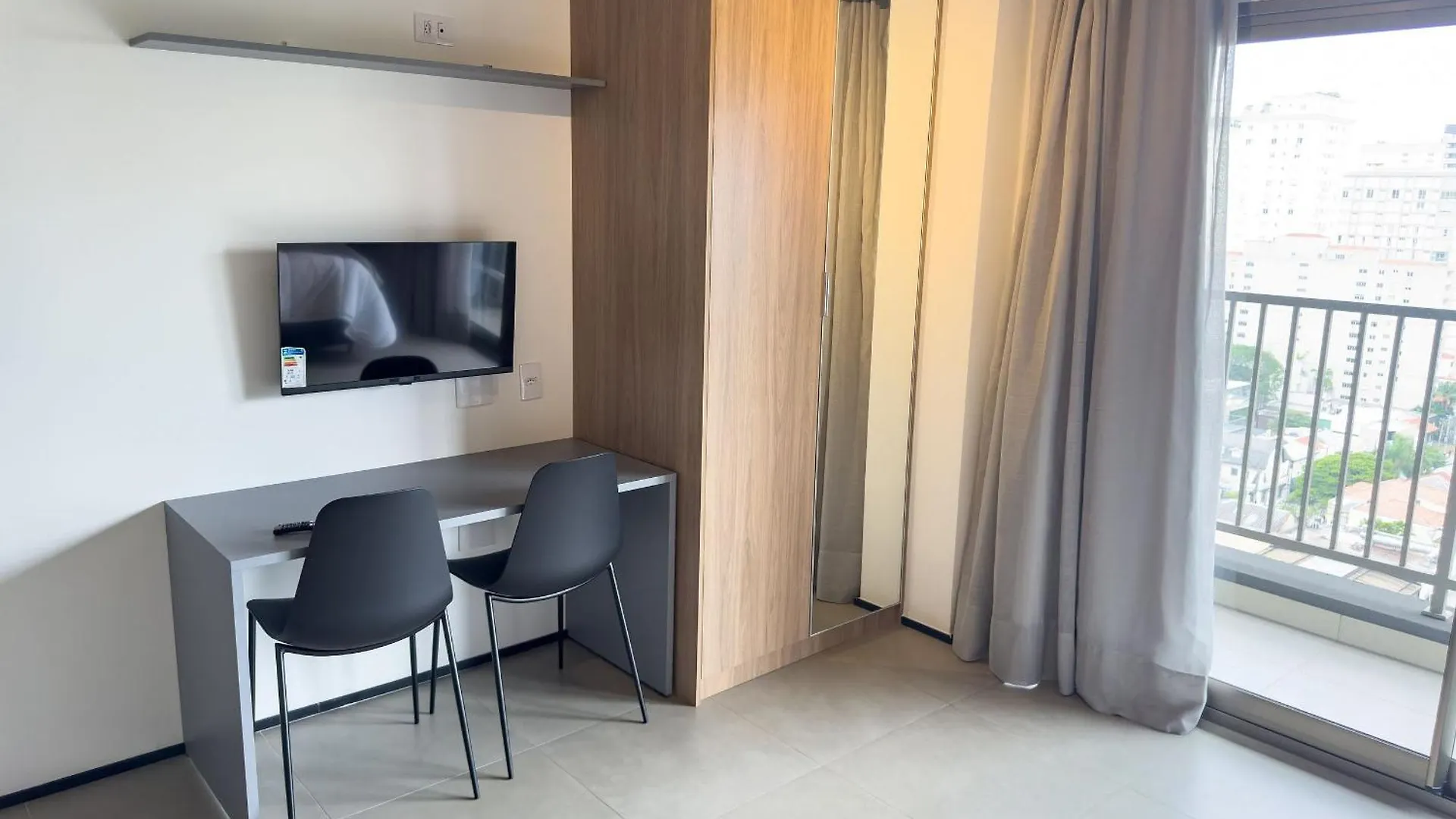 Apartament On Melo Alves By Housi São Paulo Brazylia